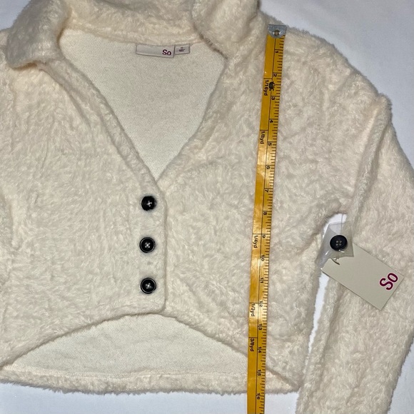 NWT So Women’s Button Front Cropped Cardigan Size Small Ivory - Picture 3 of 8